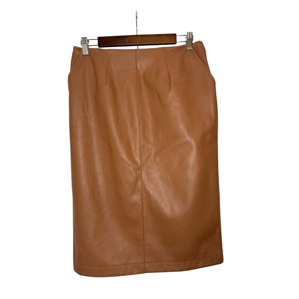 Saks Fifth Avenue Faux Leather Knee Length‎ Skirt Size Medium